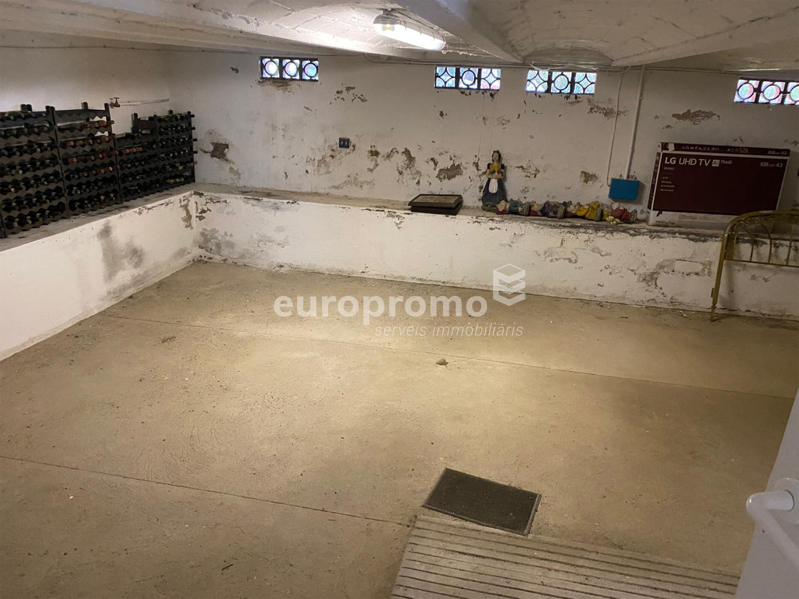Espectacular casa de lujo situada en Canet d'Adri!!